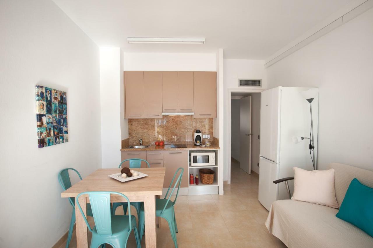Apartamento A Pie De Playa, Climatizado Y Parking Roses Buitenkant foto